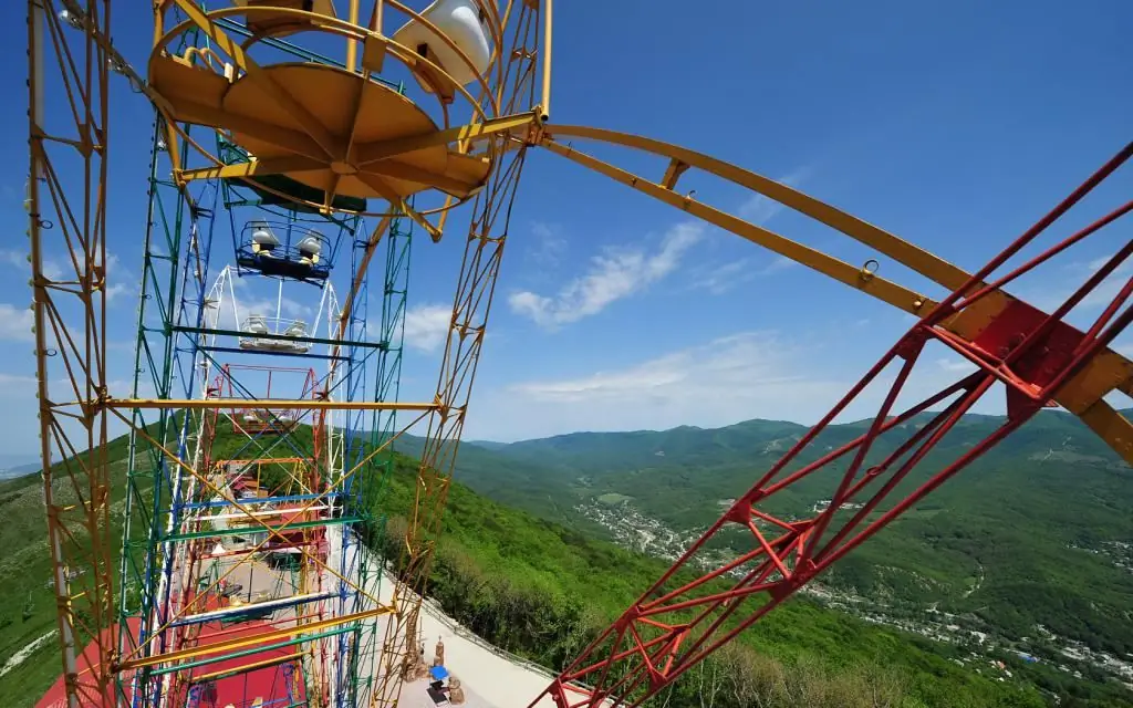 Ferris wheel u Gelendžiku: kratke informacije