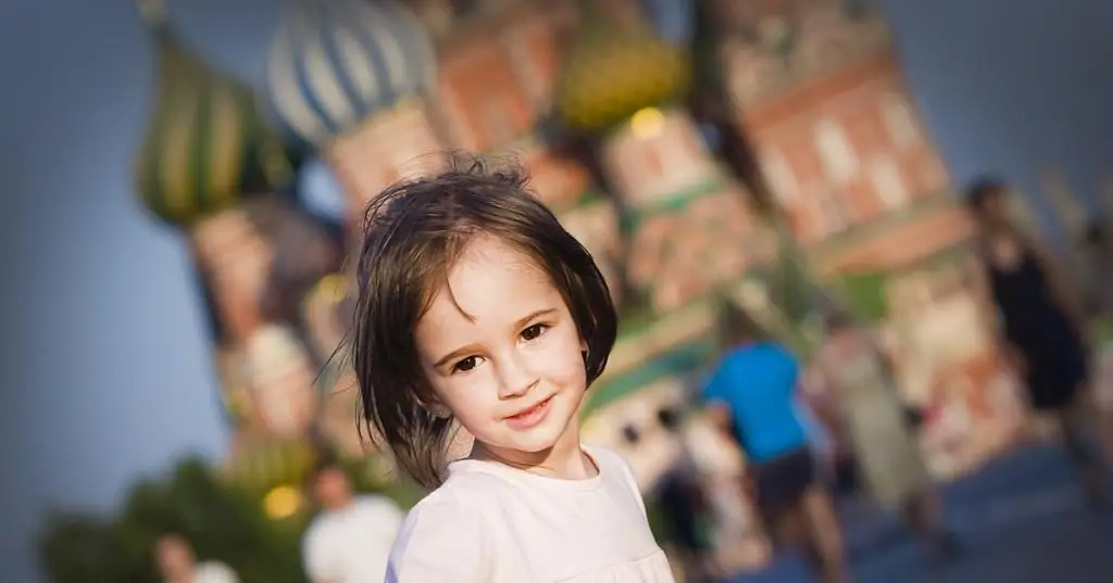 Waarheen om 'n kind (4 jaar oud) in Moskou te neem? Sirkusse van Moskou. Poppekas. Moskou Oceanarium