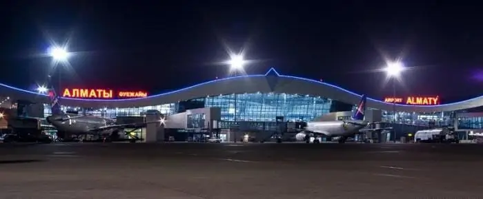 Kazachstan: luchthaven (belangrijkste faciliteiten, huidige staat, vooruitzichten)