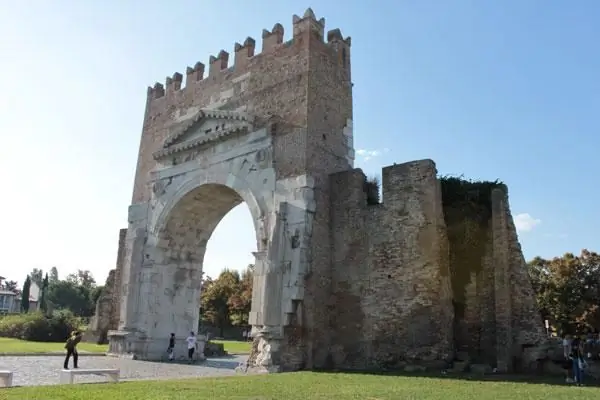 Die besten Sehenswürdigkeiten von Rimini: Fotos und Beschreibungen, Sehenswürdigkeiten, interessante Fakten und touristische Bewertungen