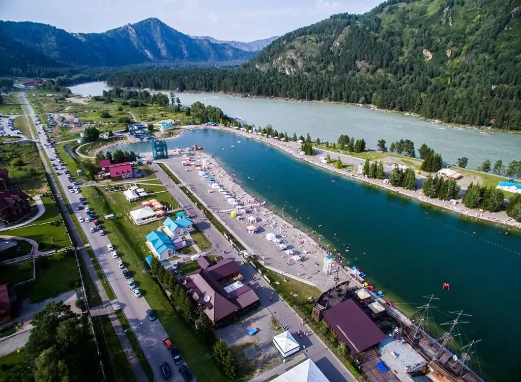 Centros de recreo en Gorno-Altaisk: opciones de alojamiento turístico