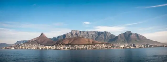 Cape Town - Attraksjoner: Table Mountain, Constantia Valley, Castle of Good Hope