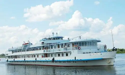 Passenger river ship "Borodino": description, flight schedule and reviews