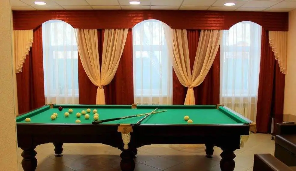 isang pool table