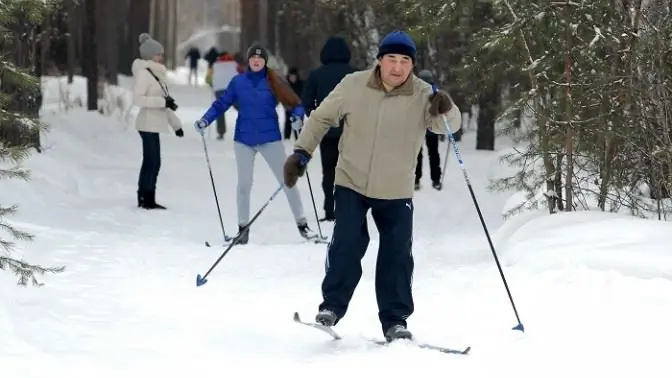 skiing