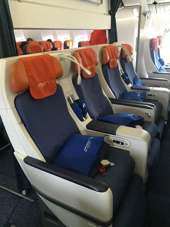 "Aeroflot", premium economy: what is it, description of comfort level, passenger reviews