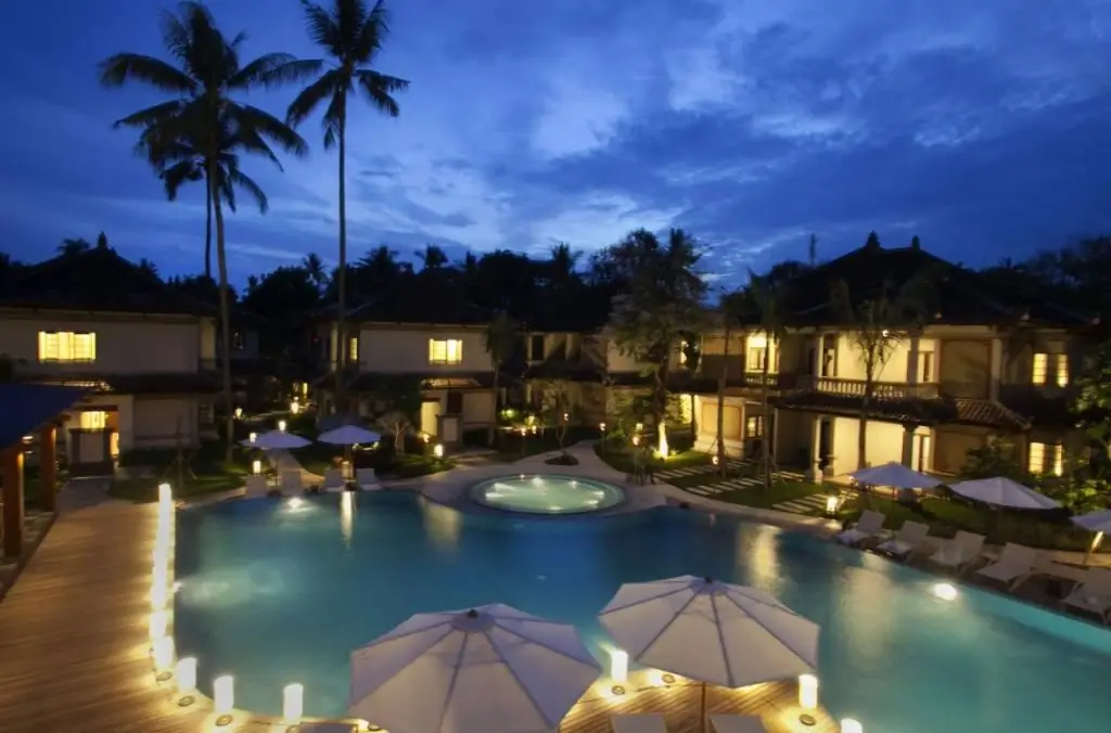 Grand Whiz Hotel Nusa Dua Bali 4(Indonezi, Bali, Nusa Dua): përshkrimi i dhomës, shërbimi, komente