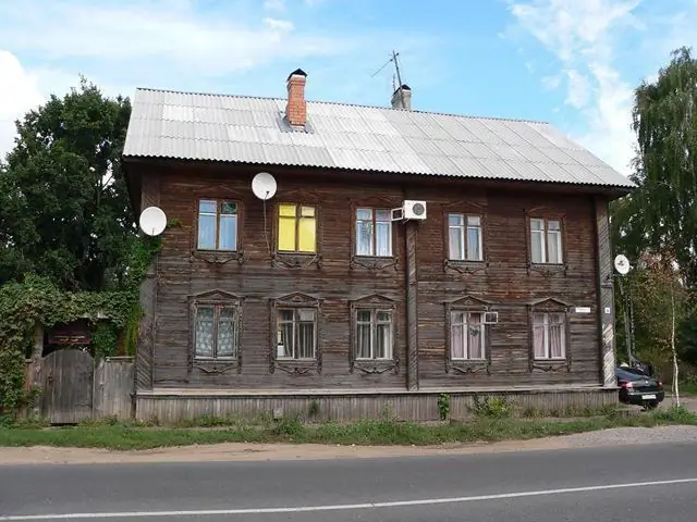 Unusual Museum of Uglich. Dab tsi nthuav tuaj yeem pom hauv Tsev khaws puav pheej ntawm Myths thiab Kev Ntseeg Dab Tsi?