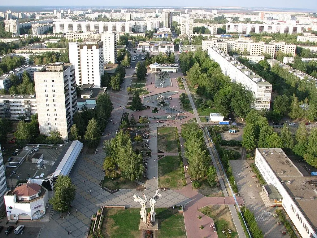 Набережные Челныдагы эс алуу: эс алуу борборлору, эс алуу, балдар менен эс алуу