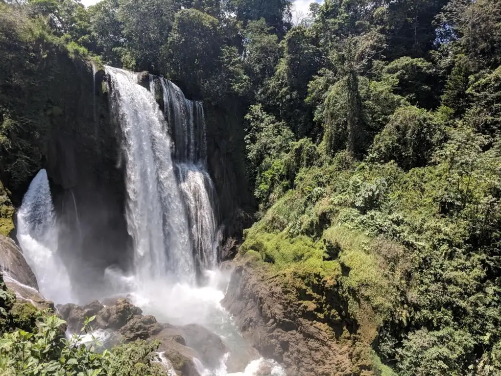 Maporomoko ya maji ya Pulhapanzak