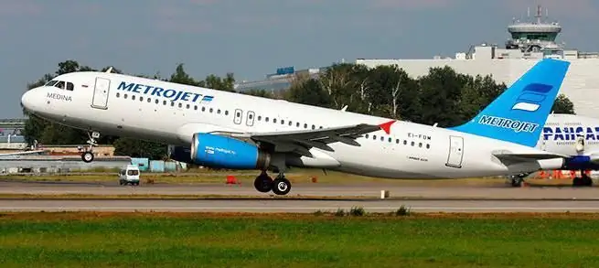 Metrojet Airlines: tshuaj xyuas cov neeg ua haujlwm yav dhau los, cov neeg ua haujlwm, cov neeg tuaj koom dav hlau, cov neeg caij tsheb txog lub tuam txhab Metrojet