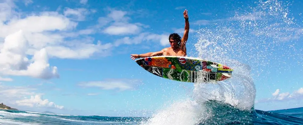 Surfing i Den Dominikanske Republik: de bedste feriesteder og skoler