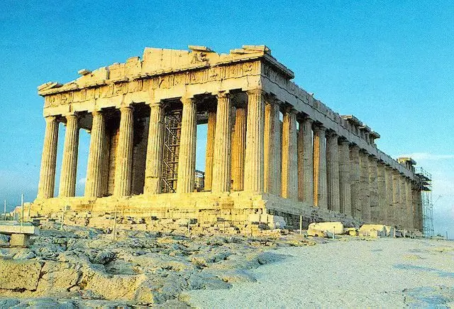 De Erechtheion-tempel in Athene: geschiedenis, mythen en interessante feiten