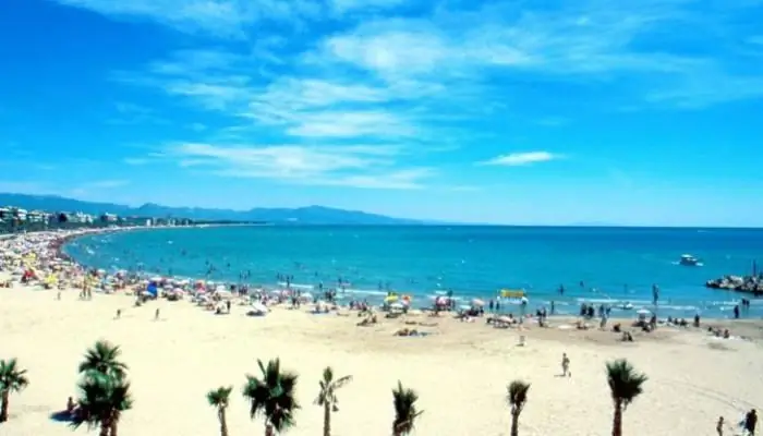 Boas praias na Espanha. Praias brancas. Espanha - praias de areia branca