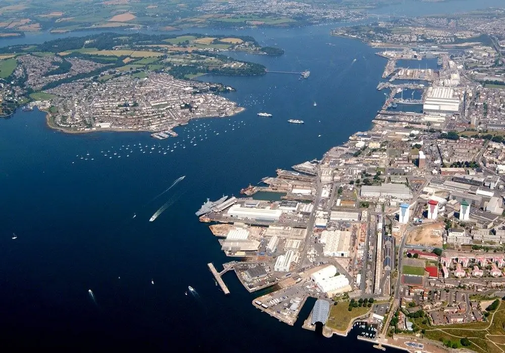 Plymouth, Angleterre : emplacement, comment s'y rendre, attractions, histoire de la création et conseils de voyage