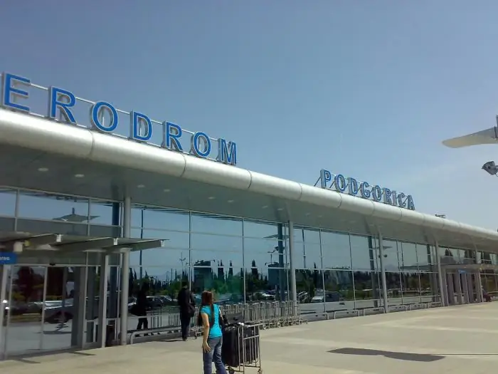 Aeropuerto TGD. Aeropuerto Internacional de Montenegro