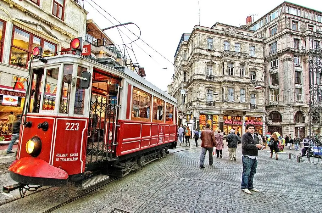 Plaza de transporte de Taksim