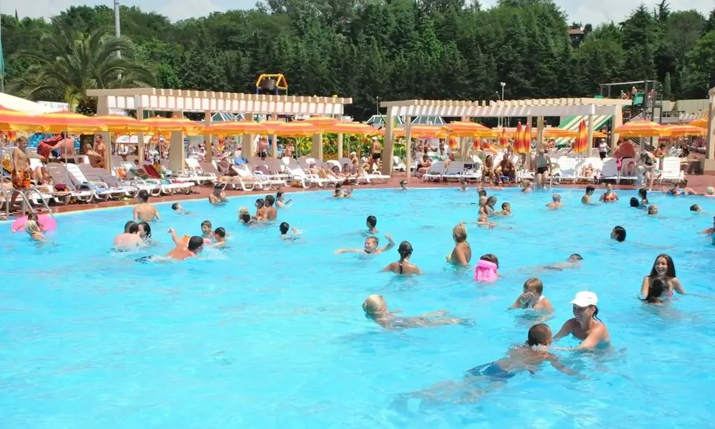 lub caij ntuj no water park nyob rau hauv adler