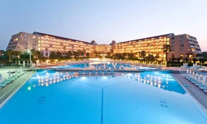 πισίνα στο Hotel Riu Kaya Belek